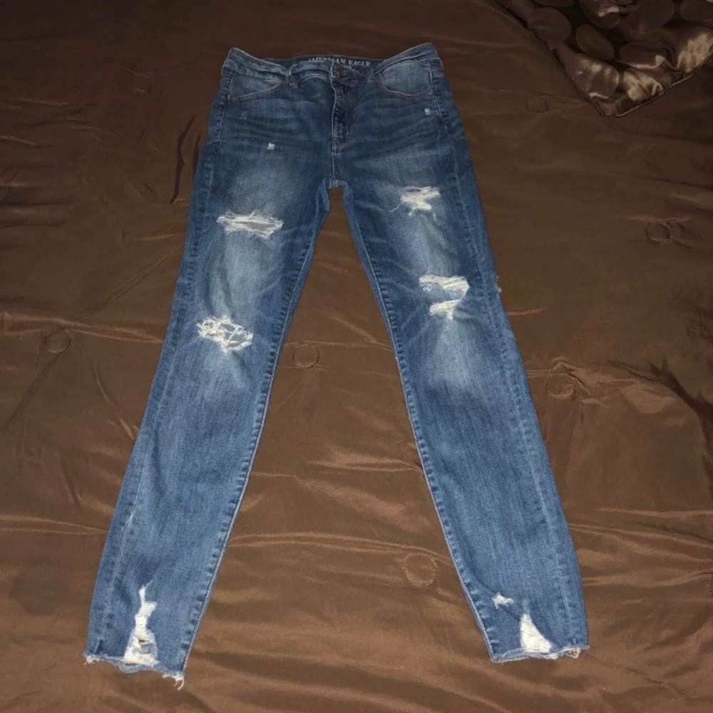 SOLD-American Eagle Highest Rise Jegging
